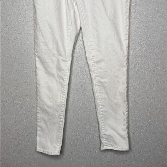 Levi's Women's 721 High Rise White Skinny Jeans Size 28 - Picture 4 of 6